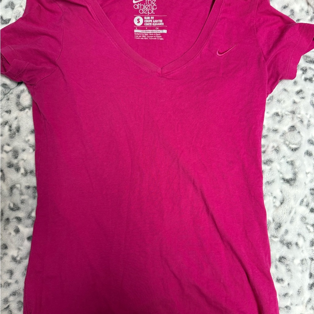 Nike Pink Fitted Short Sleeve T-Shirt